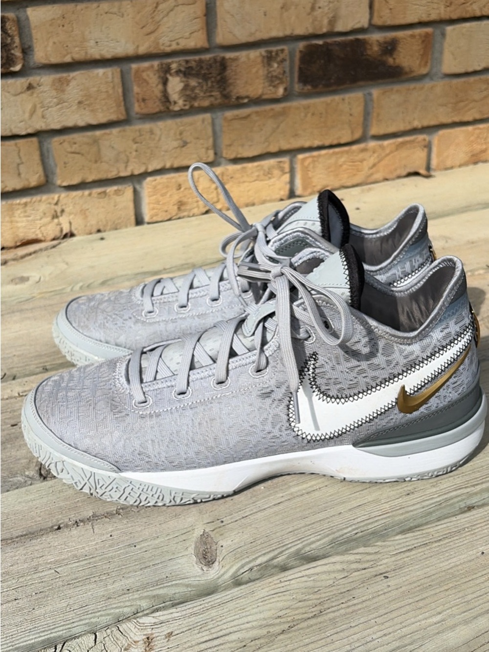 LBJ Nike LeBron XX Gray Athletic Sneakers with White and Gold Swoosh, size M13